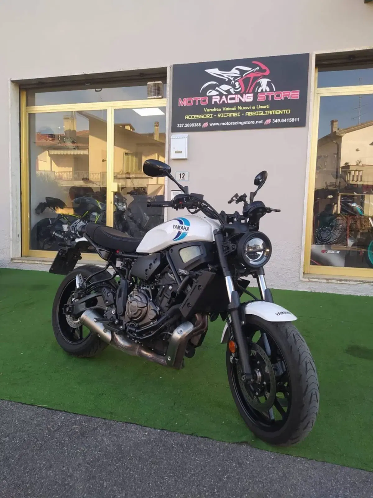 Yamaha XSR 700 (2022 - 26) (2)
