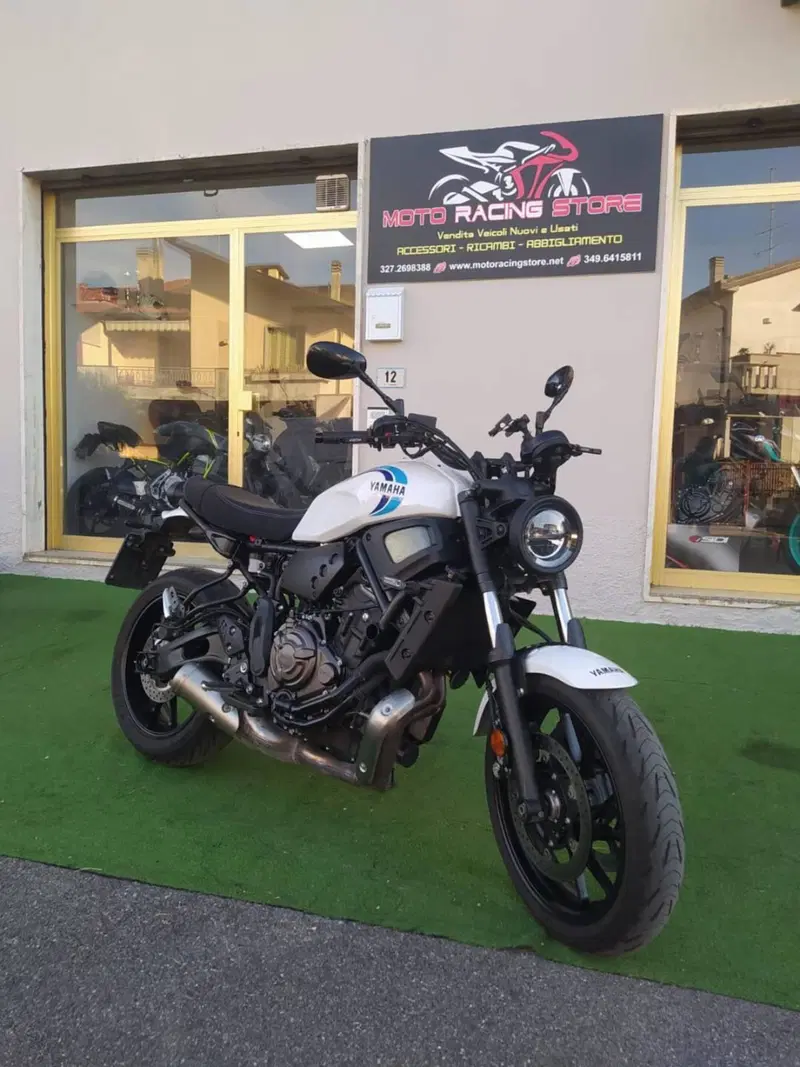 Yamaha XSR 700 (2022 - 26) (2)