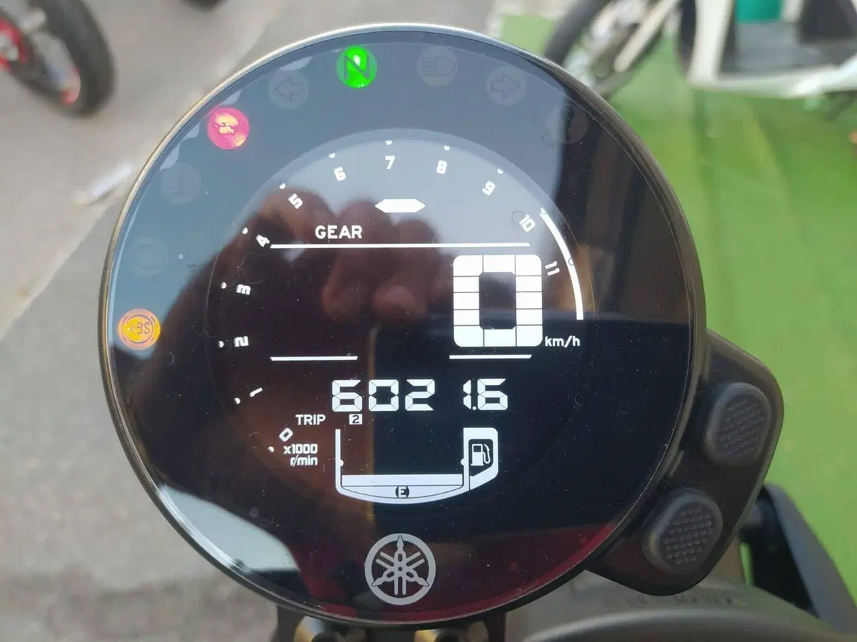 Yamaha XSR 700 (2022 - 26) (11)