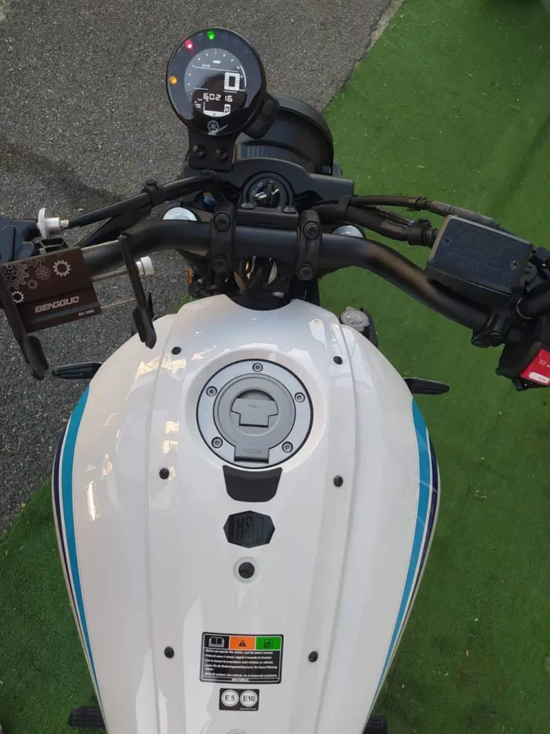 Yamaha XSR 700 (2022 - 26) (8)