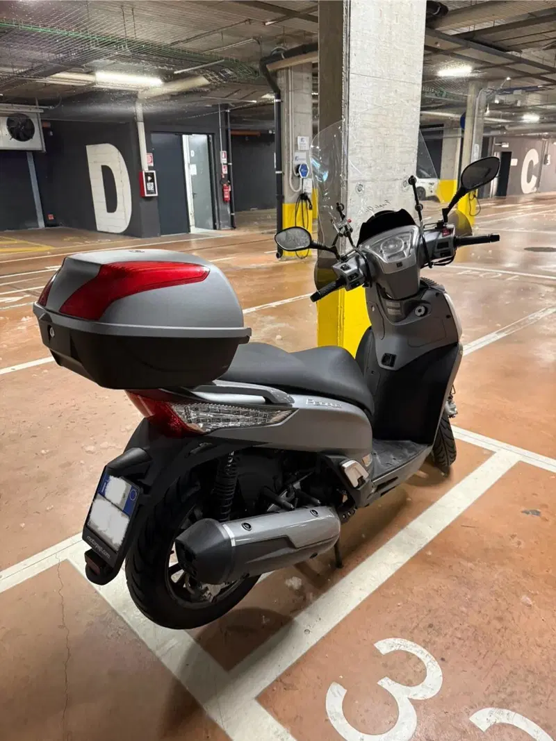 Kymco People 200i GT (2010 - 17) (2)