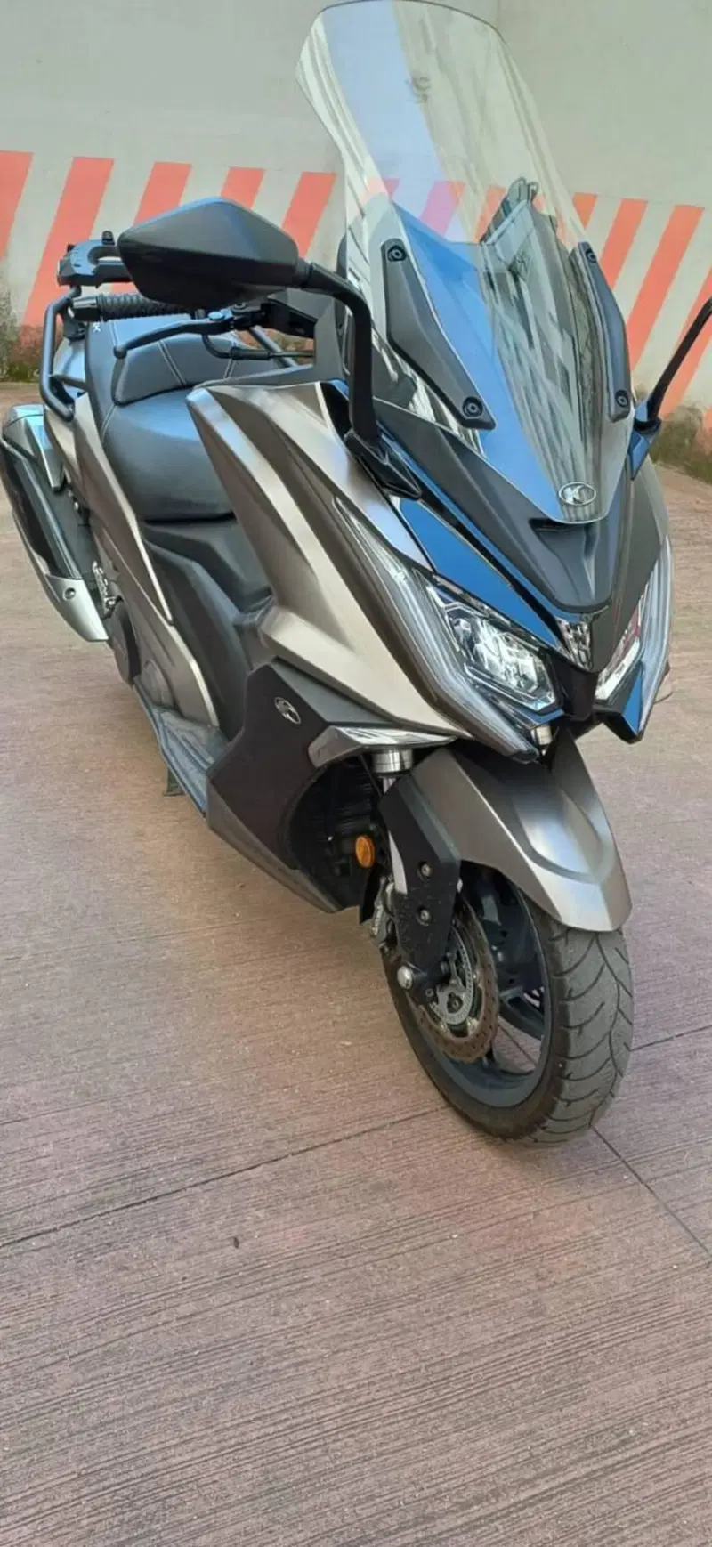 Kymco AK 550 ETS (2021 - 26) (3)
