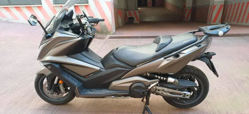 Kymco AK 550 ETS (2021 - 26) (4)