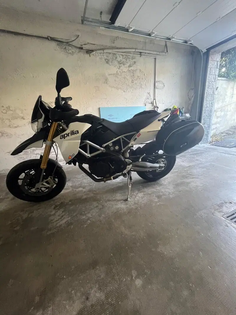 Aprilia Dorsoduro 750 (2009 - 14) (6)