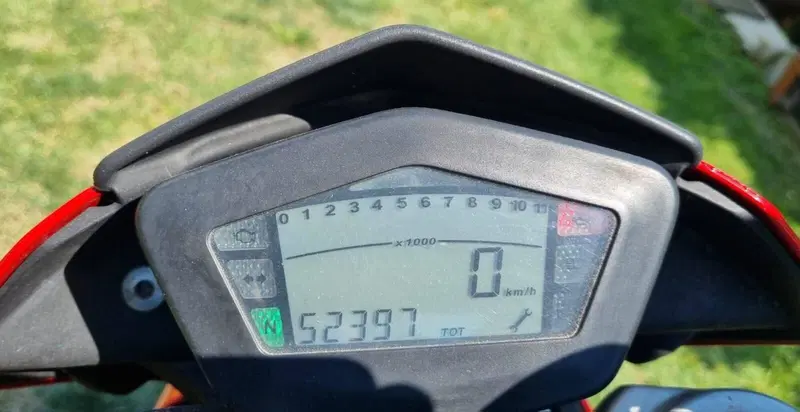 Ducati Hypermotard 1100 (2007 - 09) (3)