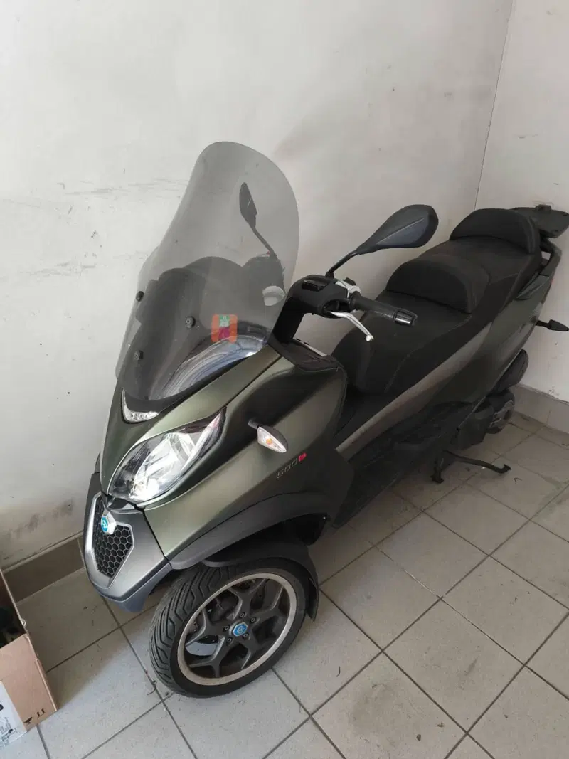 Piaggio MP3 500 ie Business LT (2017 - 18) (2)