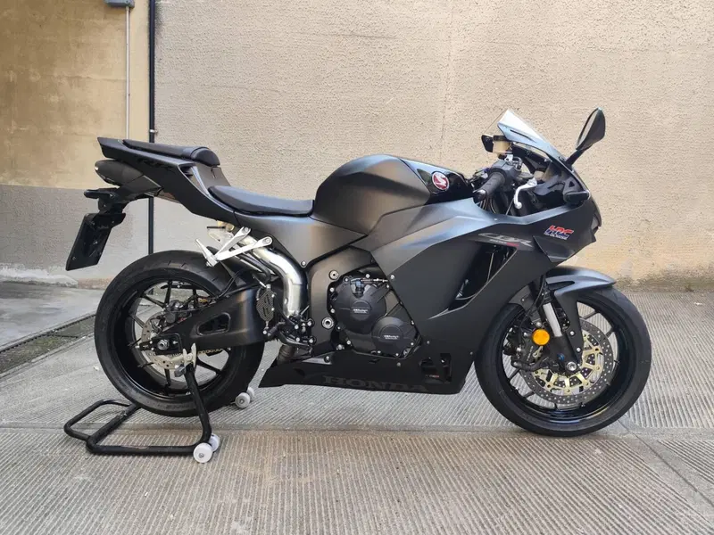 Honda CBR 600 RR (2024 - 26)
