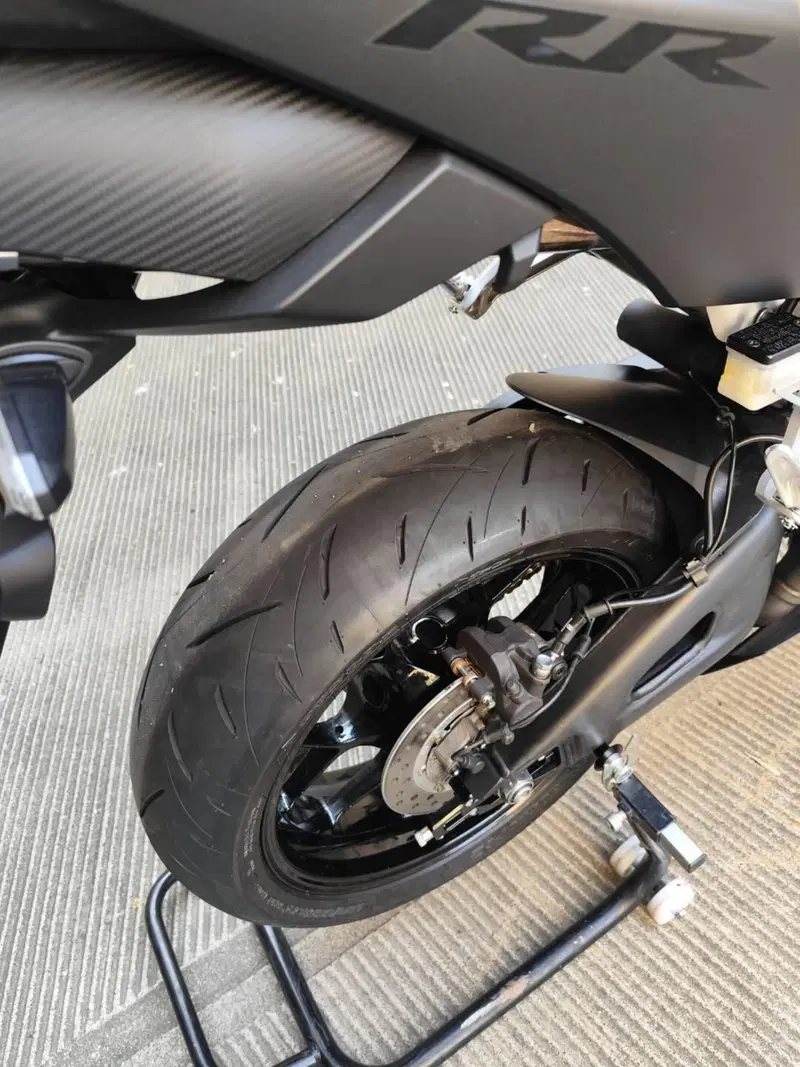 Honda CBR 600 RR (2024 - 26) (3)