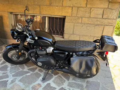 Triumph Bonneville T100 Black (2017 - 20) usata
