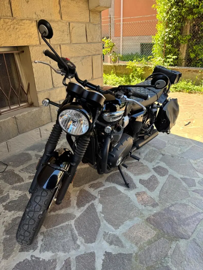 Triumph Bonneville T100 Black (2017 - 20) (2)