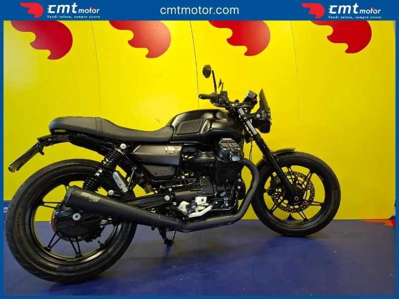 Moto Guzzi V7 Stone (2021 - 24) (4)
