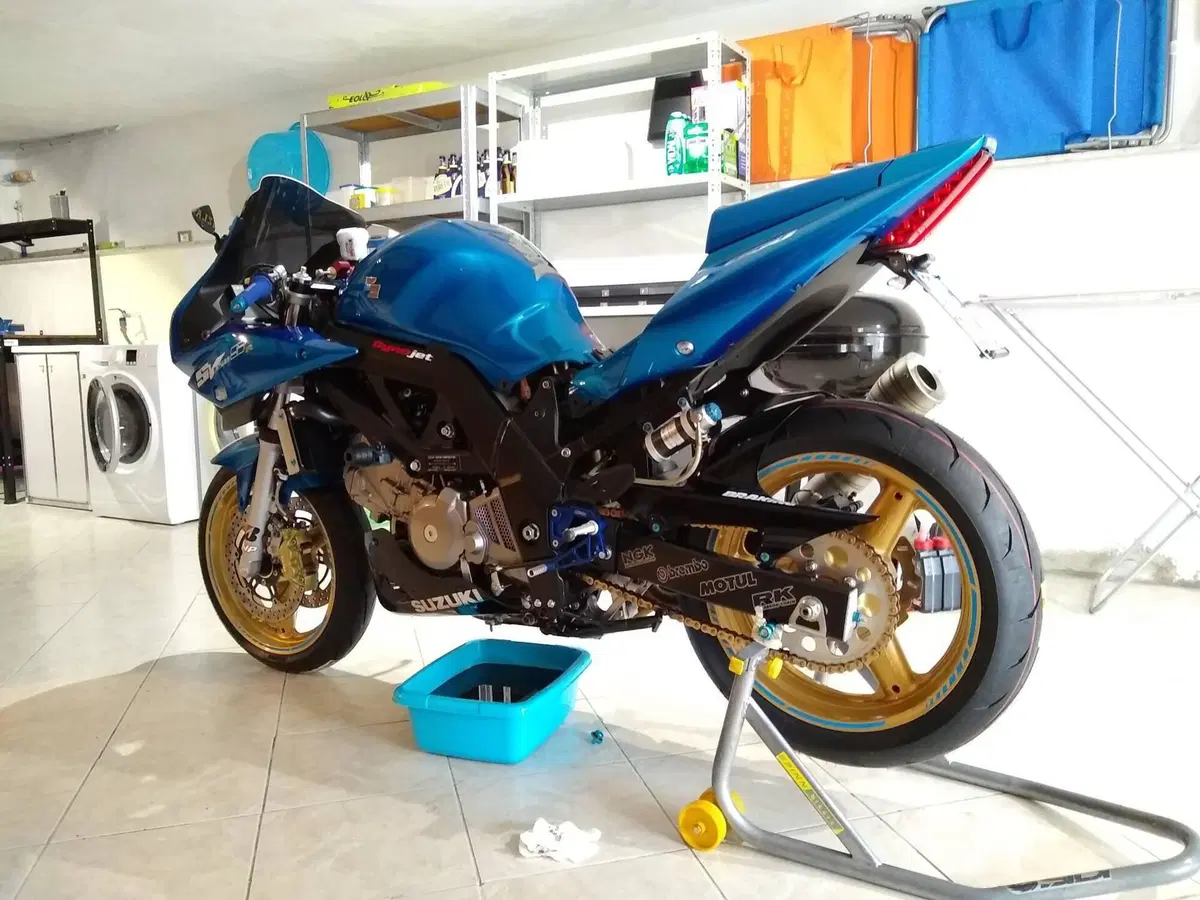 Suzuki SV 650 S (2006 - 11) (4)