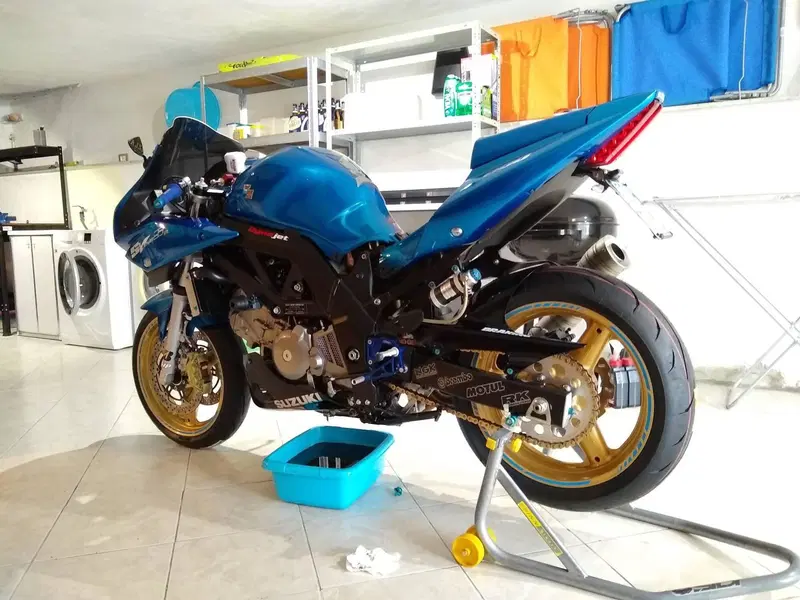 Suzuki SV 650 S (2006 - 11) (4)