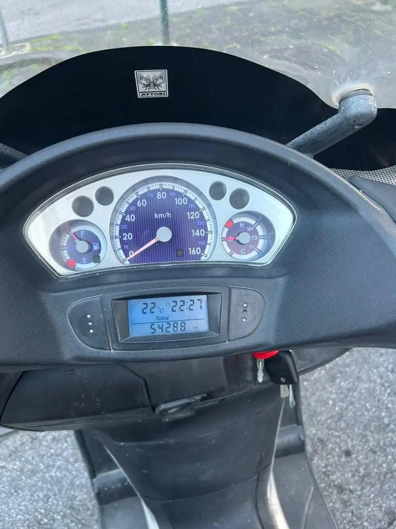 Yamaha XC 300 Versity (6)