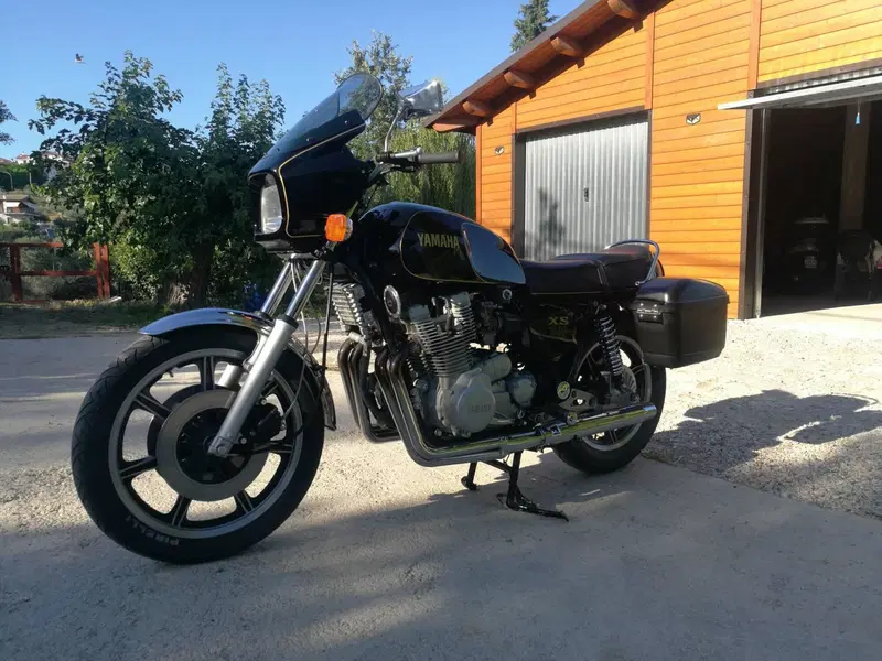 Yamaha XS 1100
