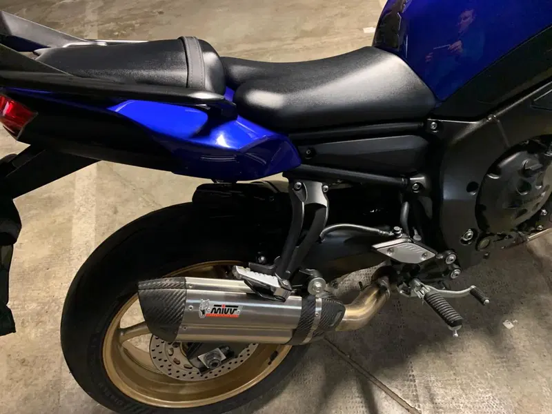 Yamaha FZ8 (2010 - 12) (4)