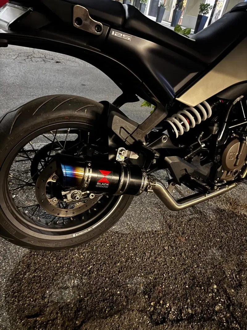 Husqvarna Svartpilen 125 (2024 - 26) (7)