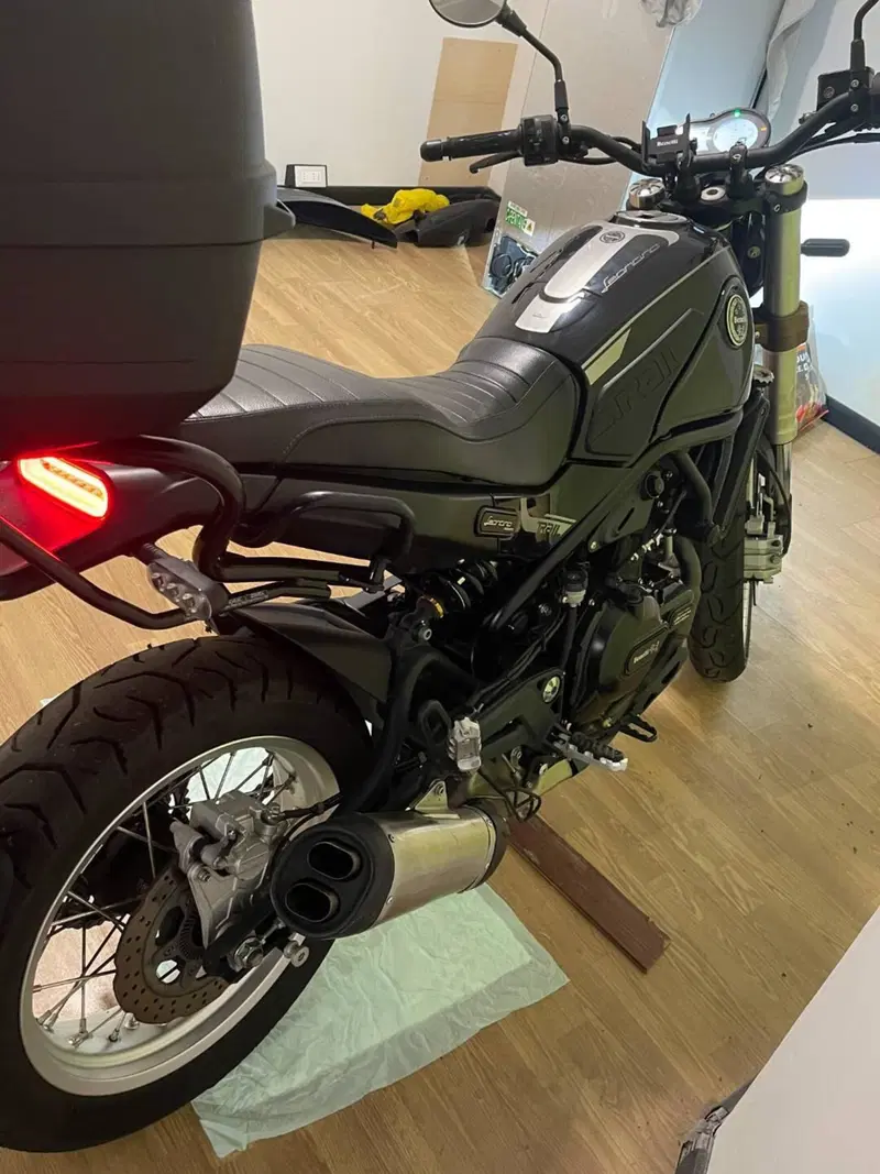 Benelli Leoncino 500 Trail (2021 - 26) (4)