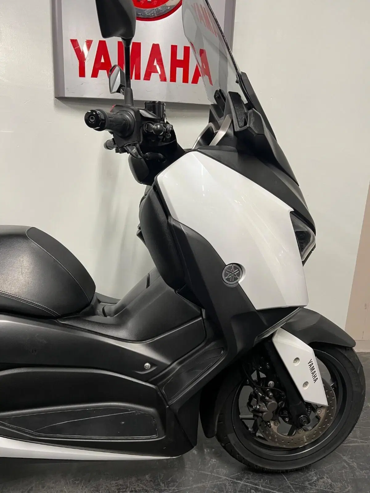 Yamaha X-Max 300 (2021 - 24) (6)