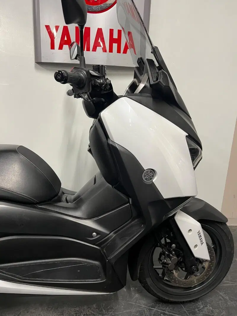 Yamaha X-Max 300 (2021 - 24) (6)