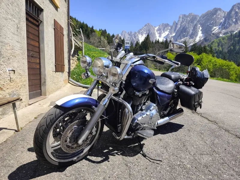 Triumph Thunderbird 1600 SE ABS (2011) (13)