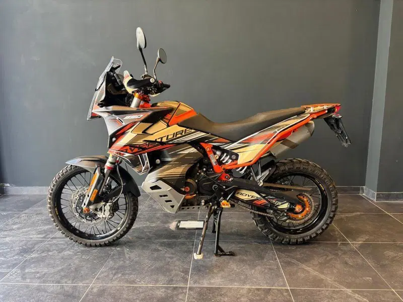 KTM 890 Adventure R (2022) (4)