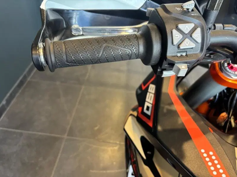 KTM 890 Adventure R (2022) (7)