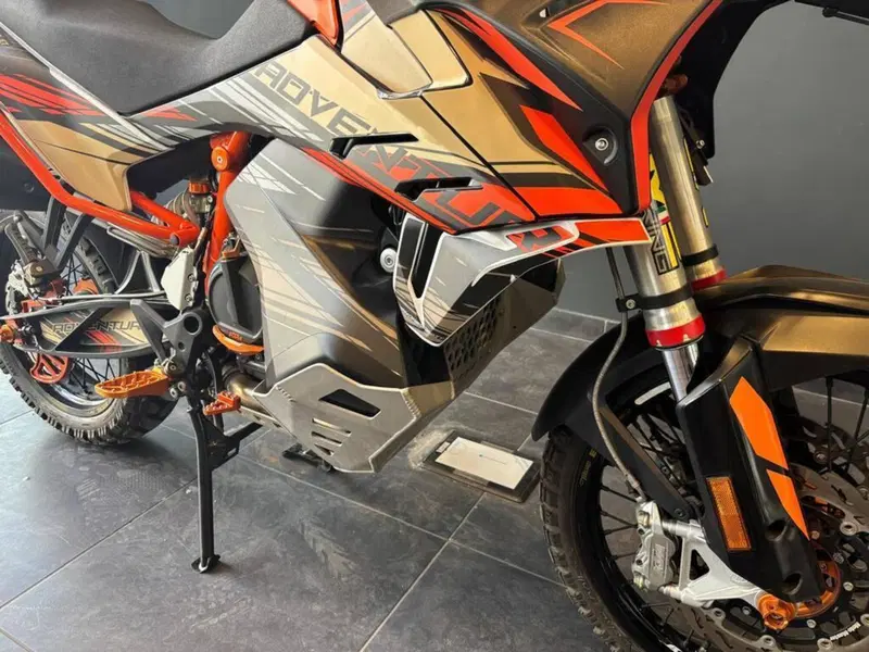 KTM 890 Adventure R (2022) (11)
