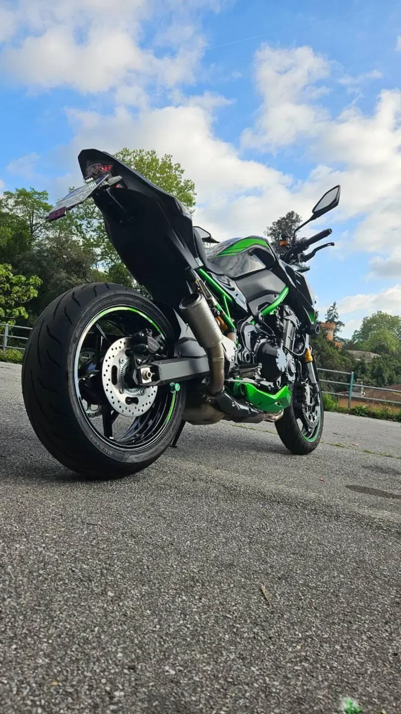 Kawasaki Z 900 SE (2022 - 24) (4)