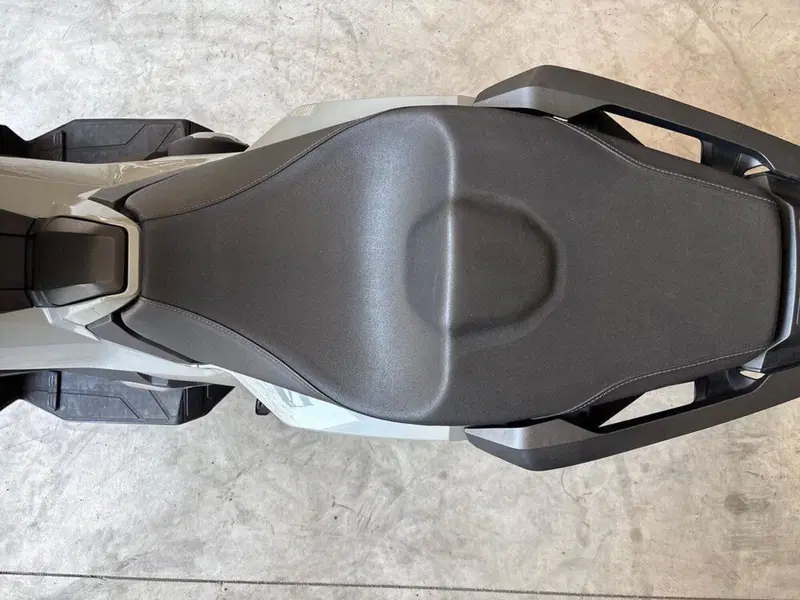 Honda X-ADV 750 DCT Adventure (2021 - 24) (9)