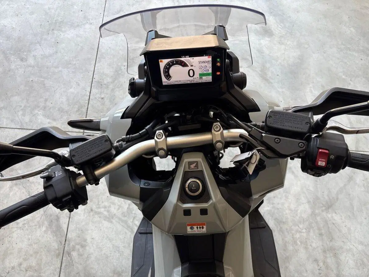 Honda X-ADV 750 DCT Adventure (2021 - 24) (7)
