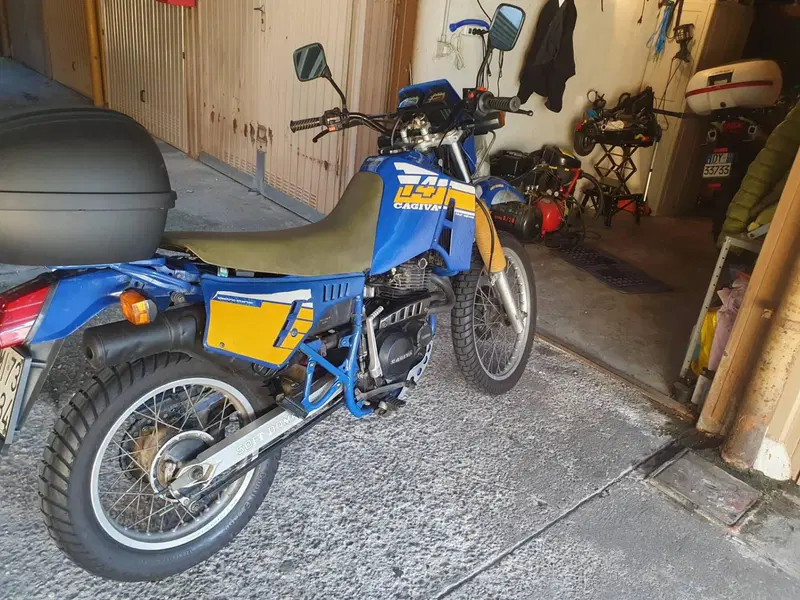 Cagiva 350 T4 (4)