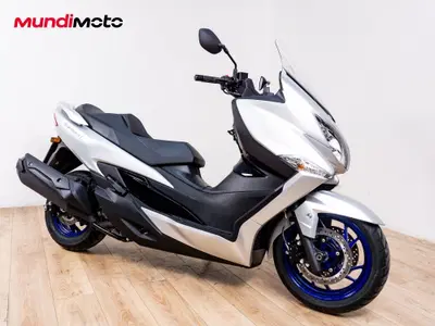 Suzuki Burgman 400 (2022 - 24) usata
