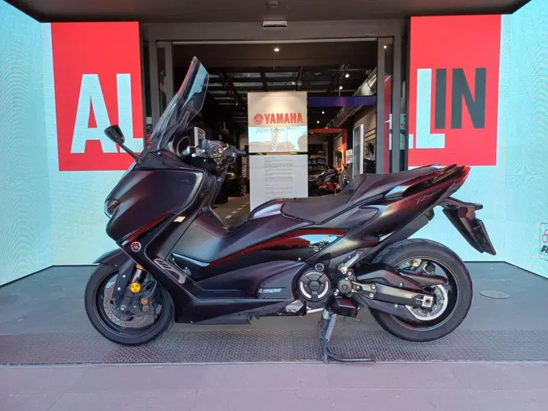 Yamaha T-Max 560 (2020 - 21) (2)