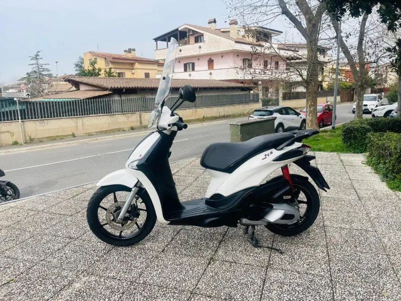 Piaggio Liberty 150 3V ABS (2021 - 24) (2)