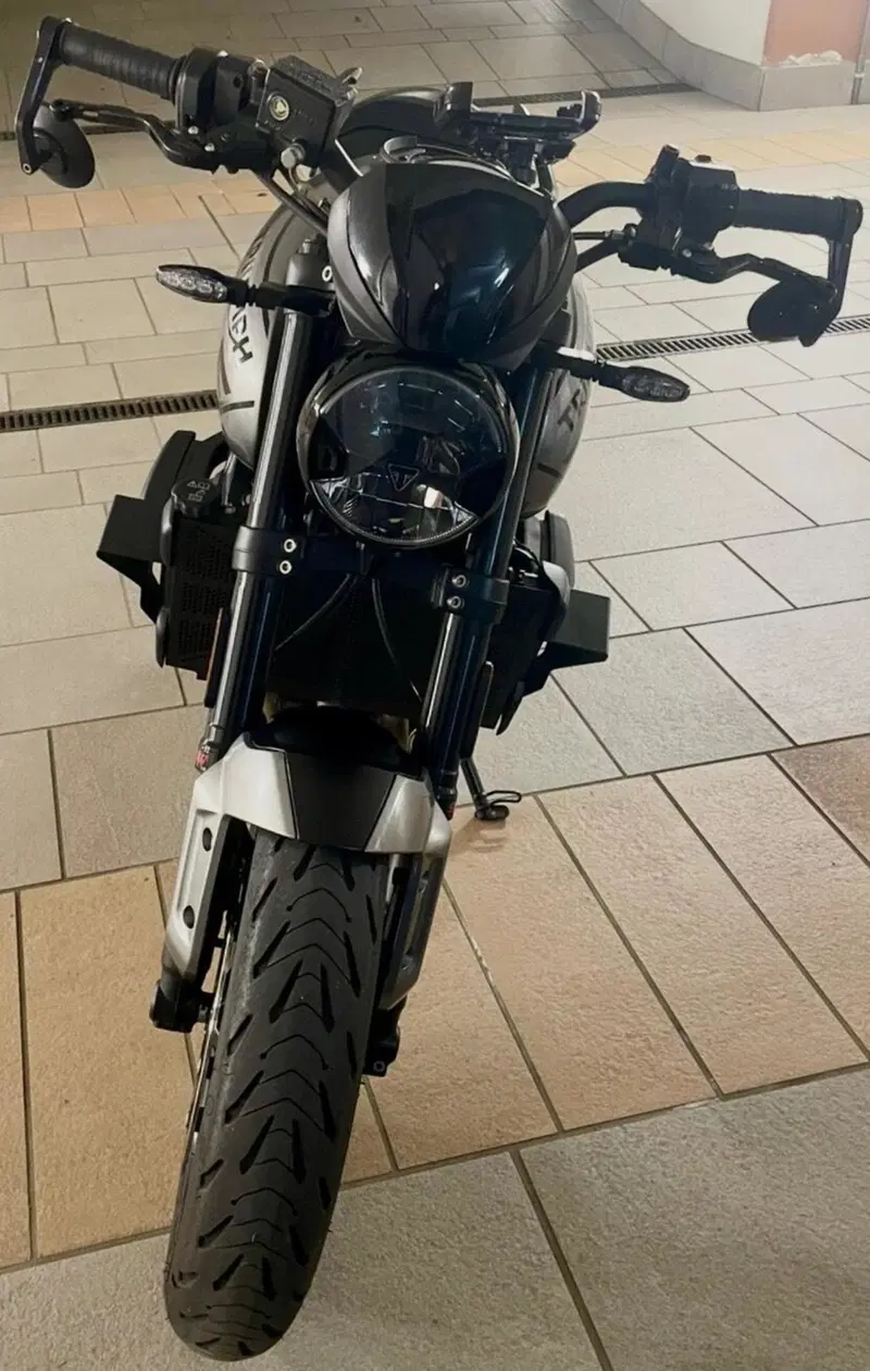 Triumph Trident 660 (2021 - 24) (2)