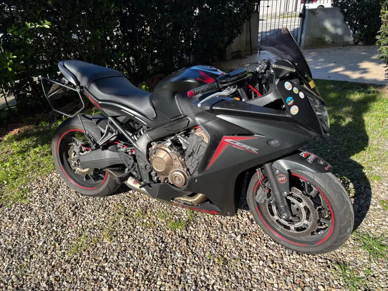 Honda CBR 650 F (2017 - 18)