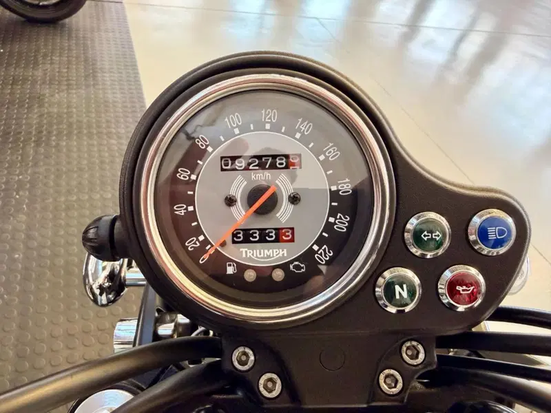 Triumph Bonneville (2007 - 16) (5)