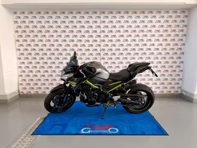 Kawasaki Z 900 (2020) usata