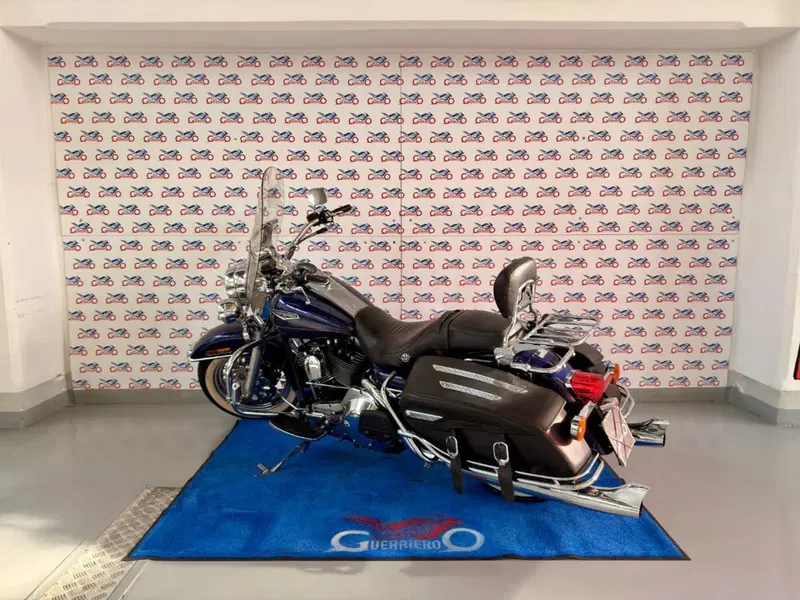 Harley-Davidson 1450 Road King Classic (1999 - 02) - FLHRCI (4)