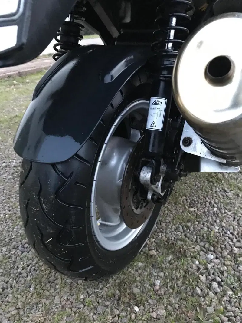 Bmw C1 200 Executive (7)