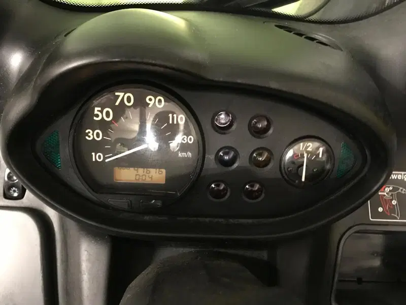 Bmw C1 200 Executive (8)