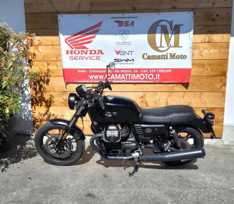 Moto Guzzi V7 III Stone Night Pack (2019 - 20)