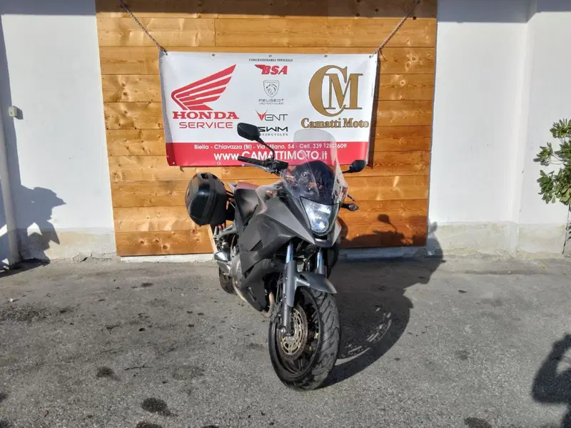 Honda VFR 800 (2006 - 13) (6)