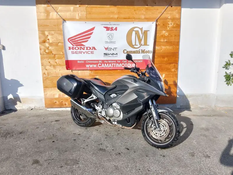 Honda VFR 800 (2006 - 13) (7)