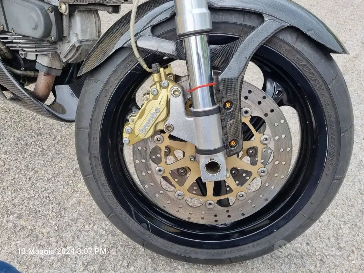 Ducati Monster 900 Dark I.E. (1999 - 02) (5)