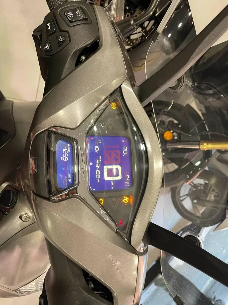 Honda SH 350 (2021 - 24) (4)