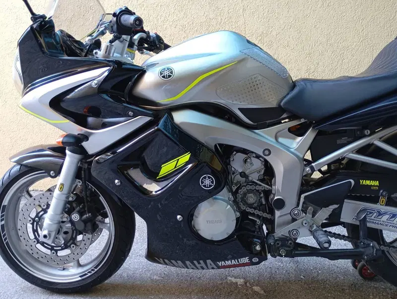 Yamaha FZ6 Fazer (2004 - 07) (4)