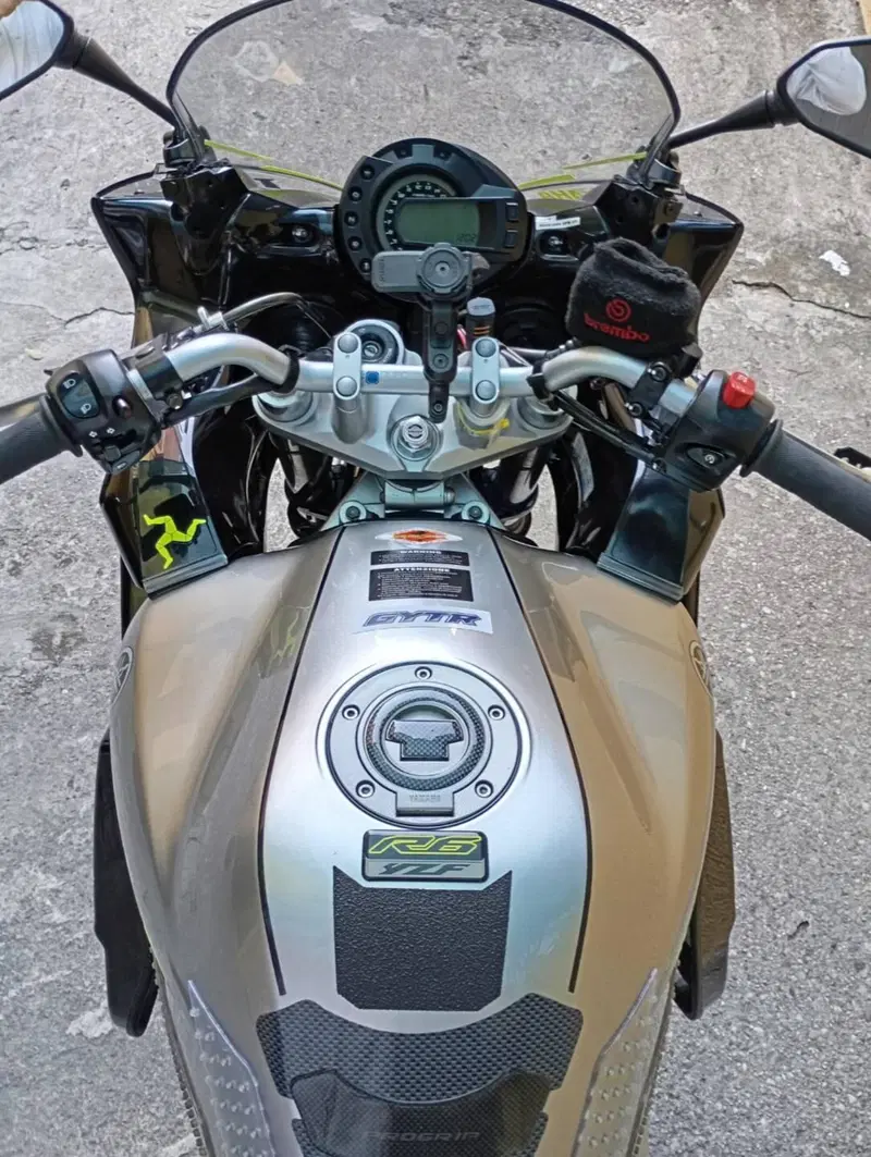 Yamaha FZ6 Fazer (2004 - 07) (6)