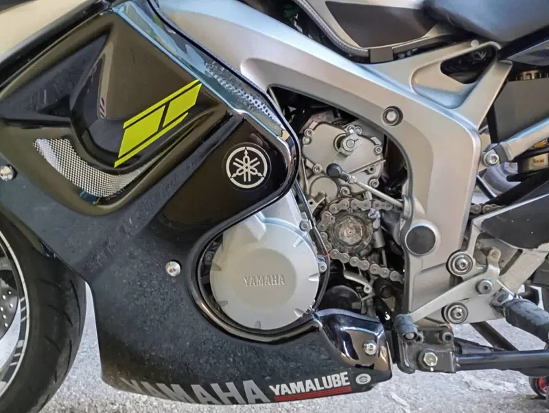 Yamaha FZ6 Fazer (2004 - 07) (12)